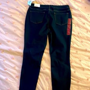 Nydj skinny lift tuck slim jeans